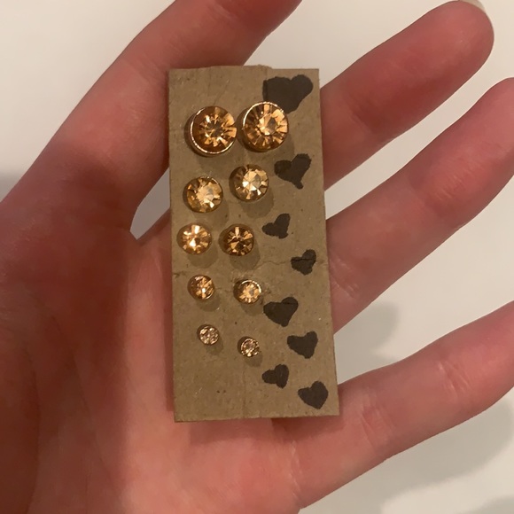 Rose gold earrings studs - Picture 2 of 3